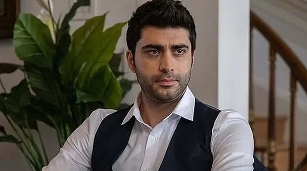 Kızılcık Şerbeti'nde Yaprak Dökümü: Doğukan Güngör Ayrıldı!