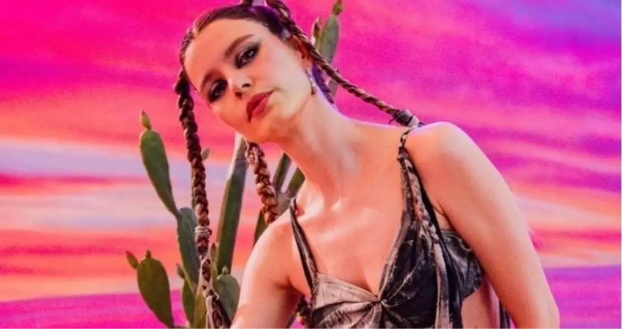 Beren Saat Sahnede! 'CapitaliZoo' Trendleri Yıktı Geçti