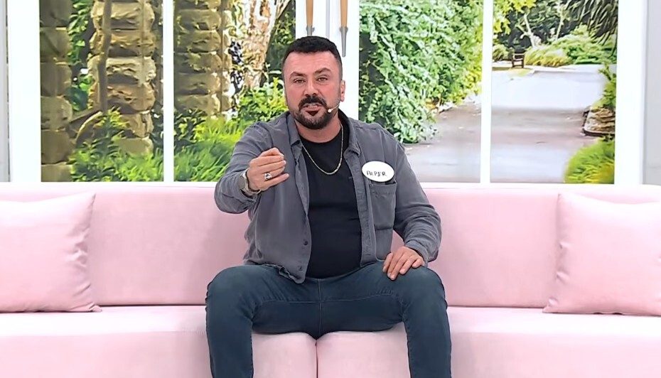 Esra Erol'da: "Kocam Haftanın Sadece Birkaç Günü Evde!"