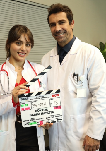 Doktor Başka Hayatta Afişi