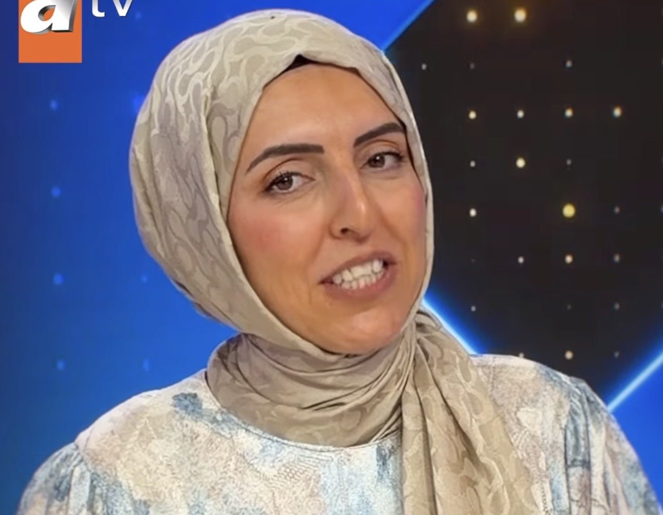 Var Mısın Yok Musun Pınar Kayabaşı kimdir? Kaç yaşında, Instagram adresi