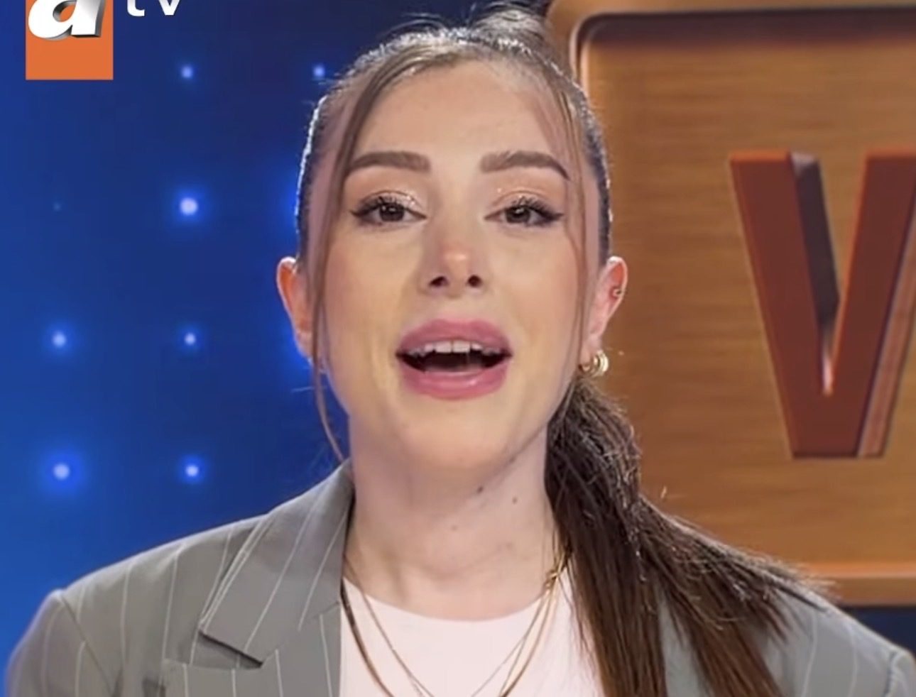 Var Mısın Yok Musun Ezgi Bozdağ kimdir? Kaç yaşında, Instagram adresi